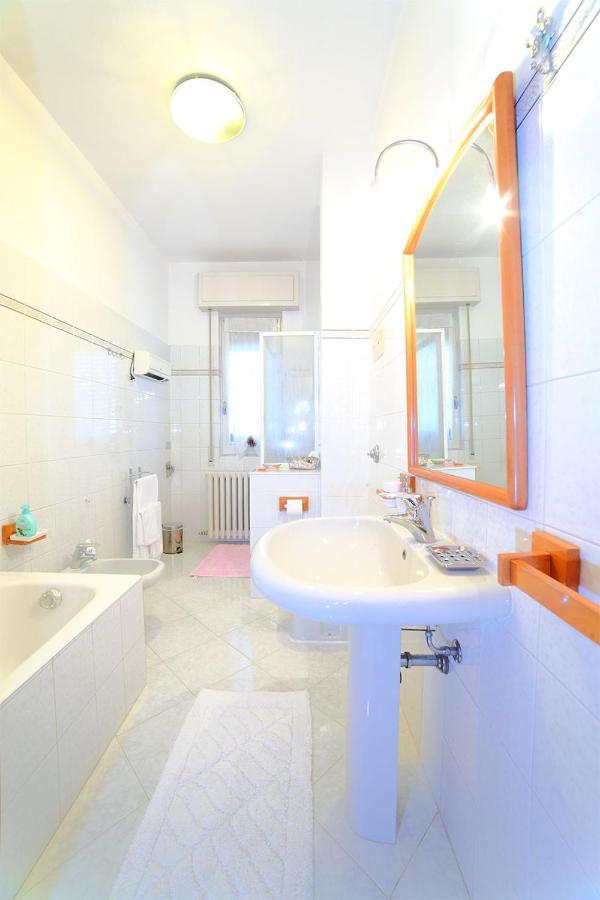 B&B Pontevecchio Брембате Экстерьер фото