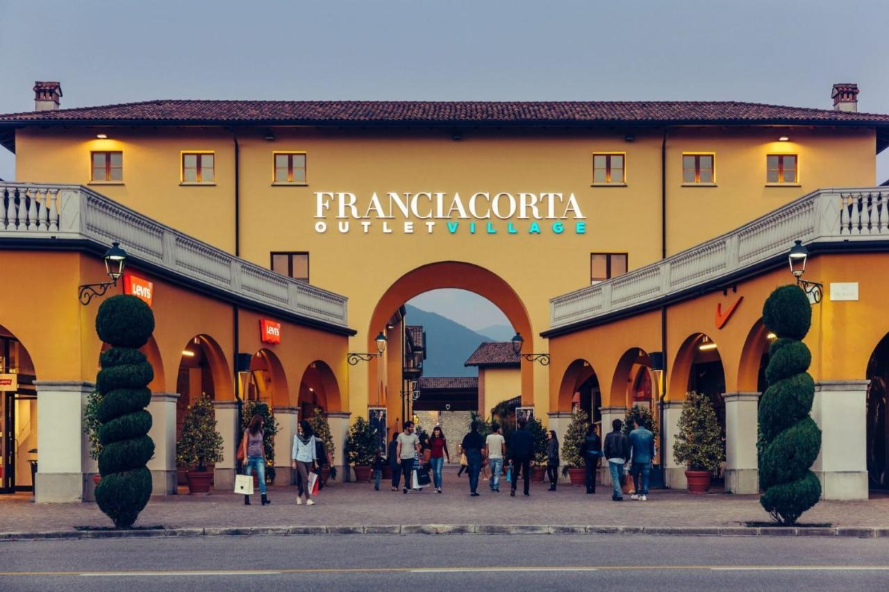 B&B Pontevecchio Брембате Экстерьер фото